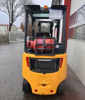 Carrelli elevatori GPL 2014  Jungheinrich TFG 316 s (3)