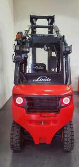 Wózki widłowe diesel 2016  Linde H30 D: 3,0t (3B) (4) 