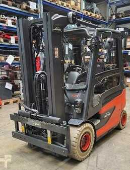 Electric - 4 wheels 2021  Linde E 25 : 2,5t (1)