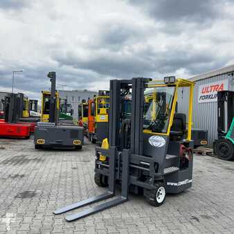 Vierwegestapler 2015  Combilift CB3000 (1)