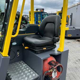 Vierwegestapler 2015  Combilift CB3000 (8)