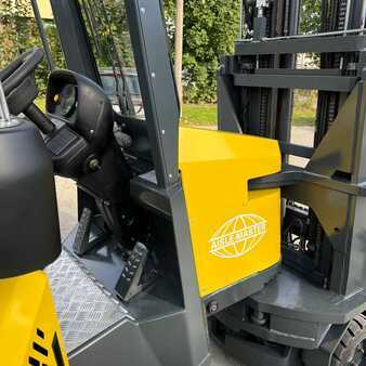 VZV pro práci v úzk.uličkách-retrakt 2016  Aisle Master [UltraForklifts] 20WH *Perfect Condition* (14)