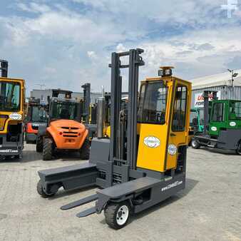 Čtyřcestný vysokozdvižný vozík 2010  Combilift [UltraForklifts] C3000  Forks Positioner  //Only 4.274mh!!// (1)