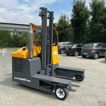 Čtyřcestný vysokozdvižný vozík 2010  Combilift [UltraForklifts] C3000  Forks Positioner  //Only 4.274mh!!// (9)