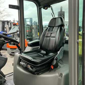 Carretilla de 4 vías 2018  Ausa [UltraForklifts] C300H 4x4 *Like New* Off Road // Kubota Engine // (13)