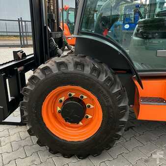 Carretilla de 4 vías 2018  Ausa [UltraForklifts] C300H 4x4 *Like New* Off Road // Kubota Engine // (9)