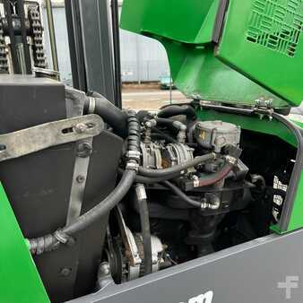 Carretilla de 4 vías 2003  Combilift [UltraForklifts] C4000 (18)