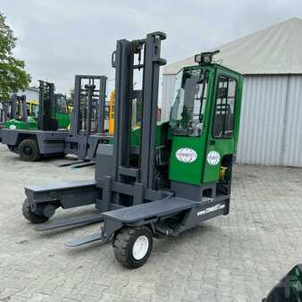 Carretilla de 4 vías 2010  Combilift [UltraForklifts] C4000  Low mast (1)