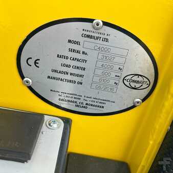 Carretilla de 4 vías 2016  Combilift [UltraForklifts] C4000 Diesel  // TOP (13)