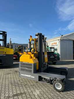 Carretilla de 4 vías 2001  Combilift [UltraForklifts] C4000 Triplex LOW HOURS (7)