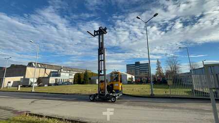 Carretilla de 4 vías 2001  Combilift [UltraForklifts] C4000 *Low Hours* (20)