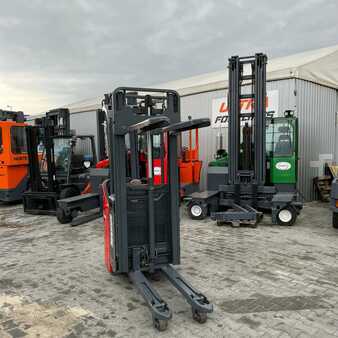 Compact Forklifts 2011  Linde L12LSP-133 Like new (2)