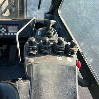 Carrelli elettrici 4 ruote 2016  Toyota [UltraForklifts] 8FBMT45  Long Forks *DISCOUNT!!* (11)