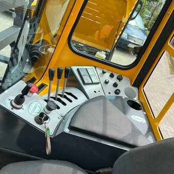 Wózki 4-kierunkowe 2011  Combilift [UltraForklifts] C4500 Wide Traverse (12)
