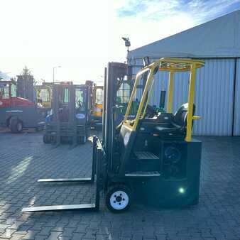 Four-way trucks 2016  Combilift [UltraForklifts] CB3000 Triplex (2)
