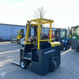 Four-way trucks 2016  Combilift [UltraForklifts] CB3000 Triplex (3)