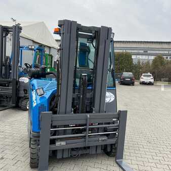 Four-way trucks 2017  Combilift [UltraForklifts] CB3000 (7)
