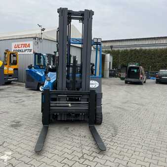 4-Vejs truck 2015  Combilift [UltraForklifts] CB2500 Triplex (8)