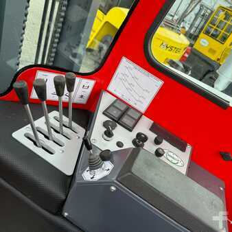 Chariots multidirectionnels 2018  Combilift [UltraForklifts] C5000XL Diesel *A/C Forks positioner* (10)