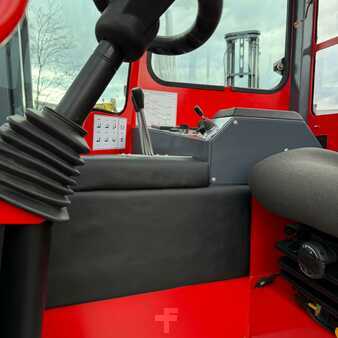 Chariots multidirectionnels 2018  Combilift [UltraForklifts] C5000XL Diesel *A/C Forks positioner* (9)