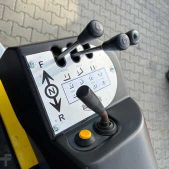 Carretilla pasillo estrecho 2016  Aisle Master [UltraForklifts] 20WH *Perfect Condition* (12)