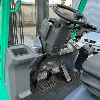 Dízel targoncák 2012  Mitsubishi [UltraForklifts] FD40N *Discount!* (15)