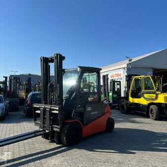 El Truck - 4-hjul 2016  Toyota [UltraForklifts] 8FBMT45  Long Forks *DISCOUNT!!* (2)