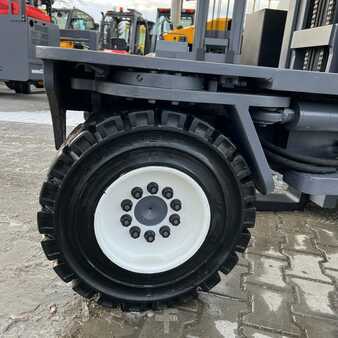 Four-way trucks 2014  Combilift [UltraForklifts] C5000 XL *Free Lift* (11)
