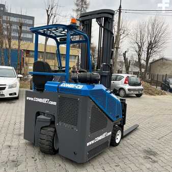 Four-way trucks 2015  Combilift [UltraForklifts] CB2500 Triplex (5)