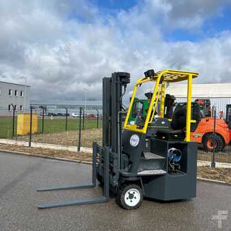 Four-way trucks 2016  Combilift [UltraForklifts] CB3000 Triplex+Side shift+ Positioner (1)