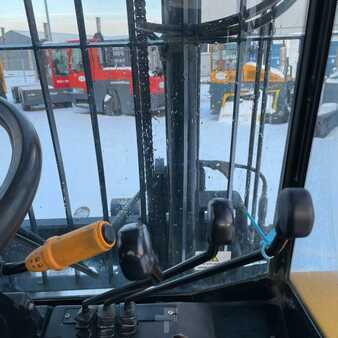 Rough Terrain Forklifts 2015  JCB [UltraForklifts] 926,2015 year (10)