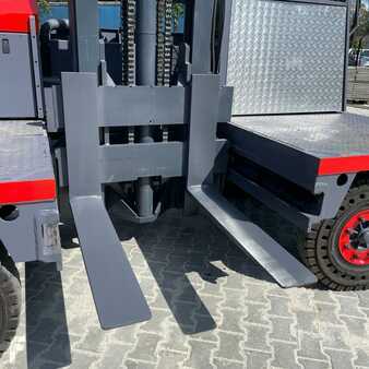 Boční vysokozdvižný vozík 2005  Linde [UltraForklifts] S50D (8)