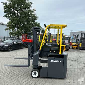 Four-way trucks 2016  Combilift CBE 3000 (2)