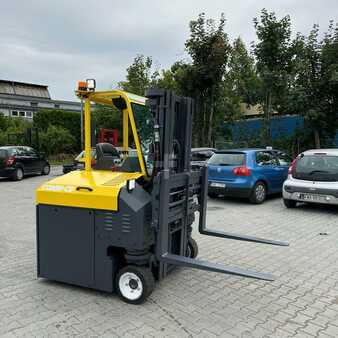 Four-way trucks 2016  Combilift CBE 3000 (6)