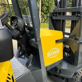 Turret Truck 2016  Aisle Master [UltraForklifts] 20WH *Perfect Condition* (14)