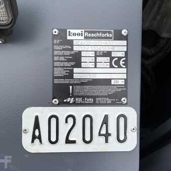 Four-way trucks 2015  Combilift C 2500 CBE Triplex *Reach Forks* (7)
