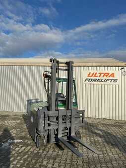 4-Tie Trukki 2013  Combilift [UltraForklifts] CBE 2500 (2)