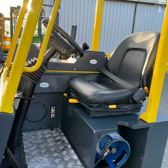 Négyutas targonca 2016  Combilift [UltraForklifts] CB3000 Triplex (12)