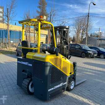 Négyutas targonca 2016  Combilift [UltraForklifts] CB3000 Triplex (5)