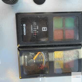 Fyrvägstruck 2014  Combilift [UltraForklifts] C8000 *Diesel* *Positioner* PERFECT CONDITION (14)