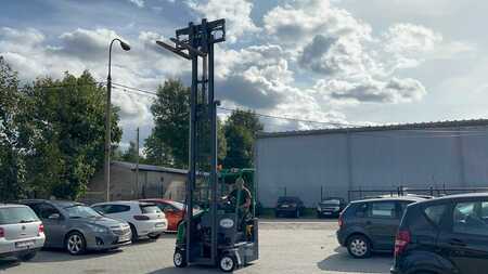 Vierwegestapler 2011  Combilift [UltraForklifts] CB2500 Triplex (17)