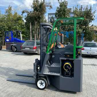 Vierwegestapler 2011  Combilift [UltraForklifts] CB2500 Triplex (5)