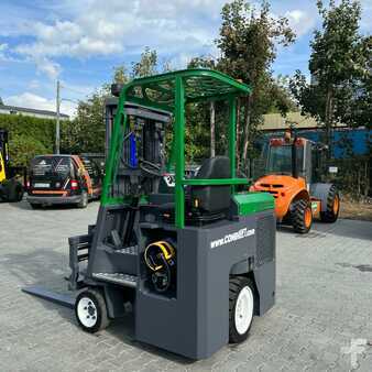 Vierwegestapler 2011  Combilift [UltraForklifts] CB2500 Triplex (6)
