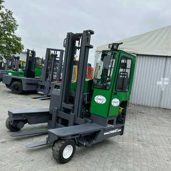 Empilhador Quatro caminhos 2010  Combilift [UltraForklifts] C4000  Low mast (2)