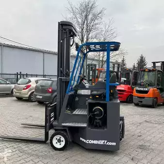 4-Vejs truck 2015  Combilift [DISCOUNT-SALE] CB2500 Triplex (3)