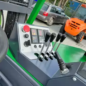 4-Vejs truck 2011  Combilift [DISCOUNT-SALE] CB2500 Triplex (13)