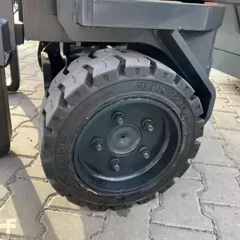 VZV pro práci v úzk.uličkách-retrakt 2016  Aisle Master [DISCOUNT-SALE] 20WH *Perfect Condition* (18)