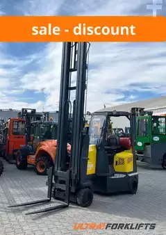 VZV pro práci v úzk.uličkách-retrakt 2016  Aisle Master [DISCOUNT-SALE] 20WH *Perfect Condition* (1)