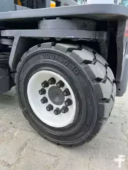 Fireveistruck 2011  Combilift [DISCOUNT-SALE] C4500 Wide Traverse (18)