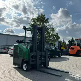 Four-way trucks 2011  Combilift [DISCOUNT-SALE] CB2500 Triplex (2)